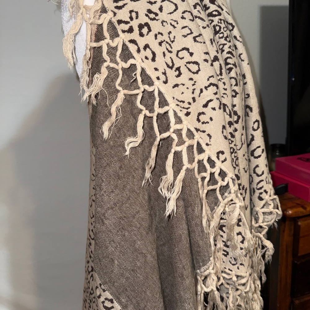 RAJ Boho Leopard Fringe Vest Duster Open Front Festival Kimono One Size NWT - Picture 4 of 9